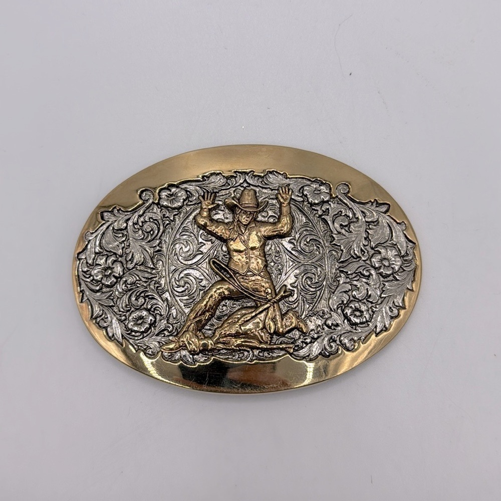 Award Design Medals Cowgirl Western Rodeo Belt Buckle Silver Gold 24KP